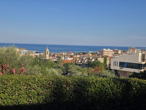 casa indipendente in vendita a Grottammare in zona Ischia