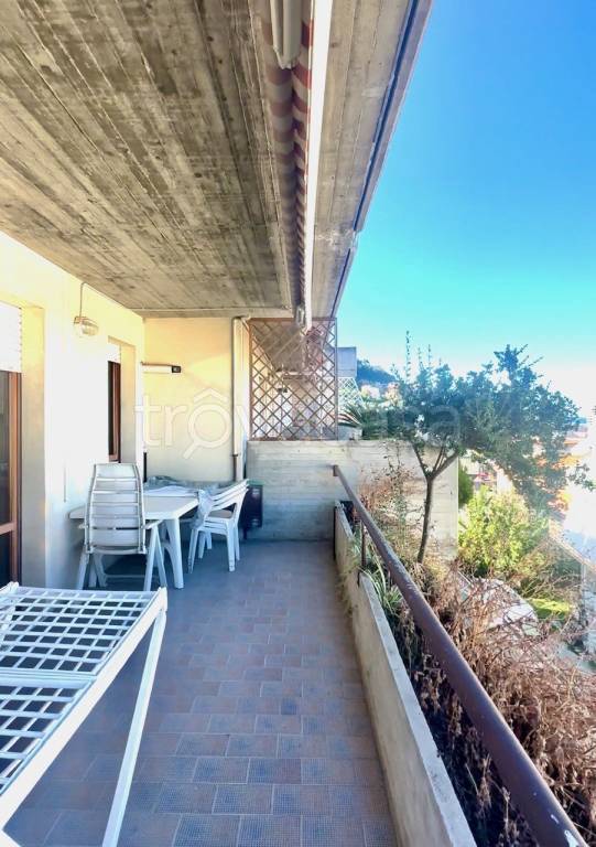 appartamento in vendita a Grottammare in zona Ischia