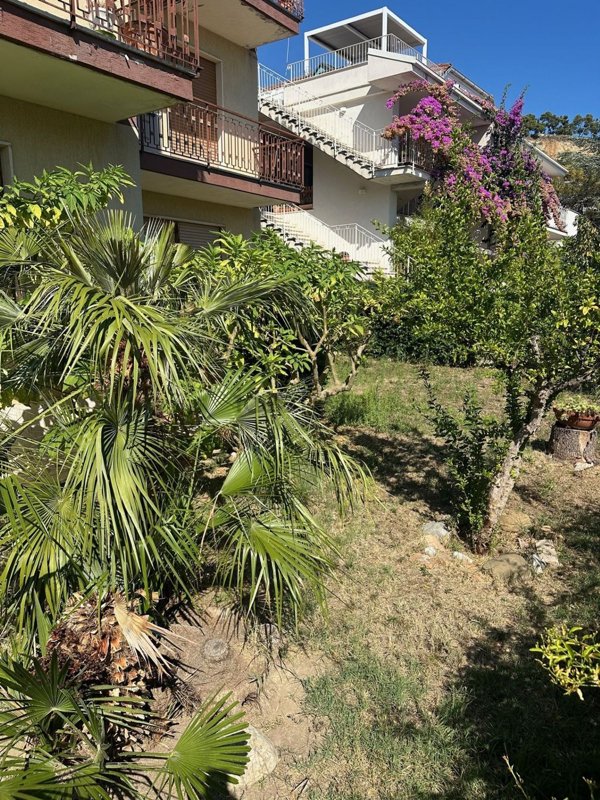 appartamento in vendita a Grottammare in zona Ischia