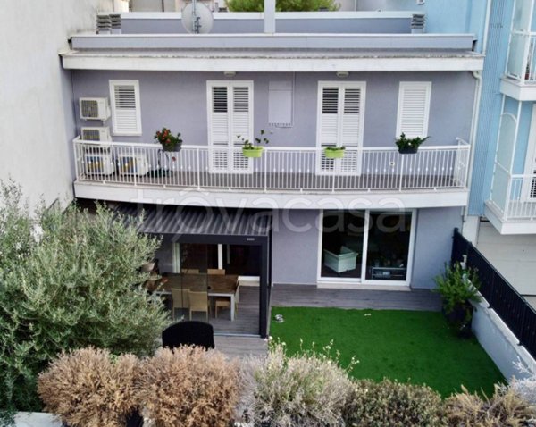 casa indipendente in vendita a Grottammare in zona Ischia
