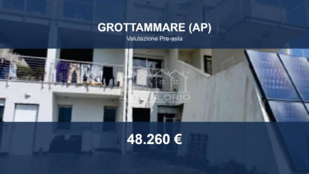 appartamento in vendita a Grottammare in zona Ischia