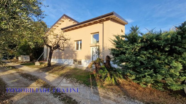 casa indipendente in vendita a Maltignano