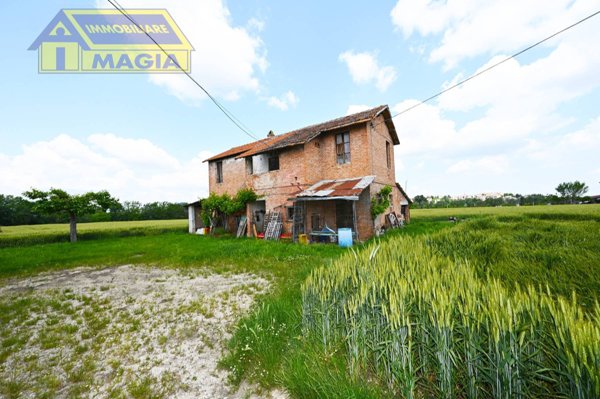 casa indipendente in vendita a Maltignano