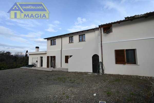 casa indipendente in vendita a Maltignano in zona Caselle