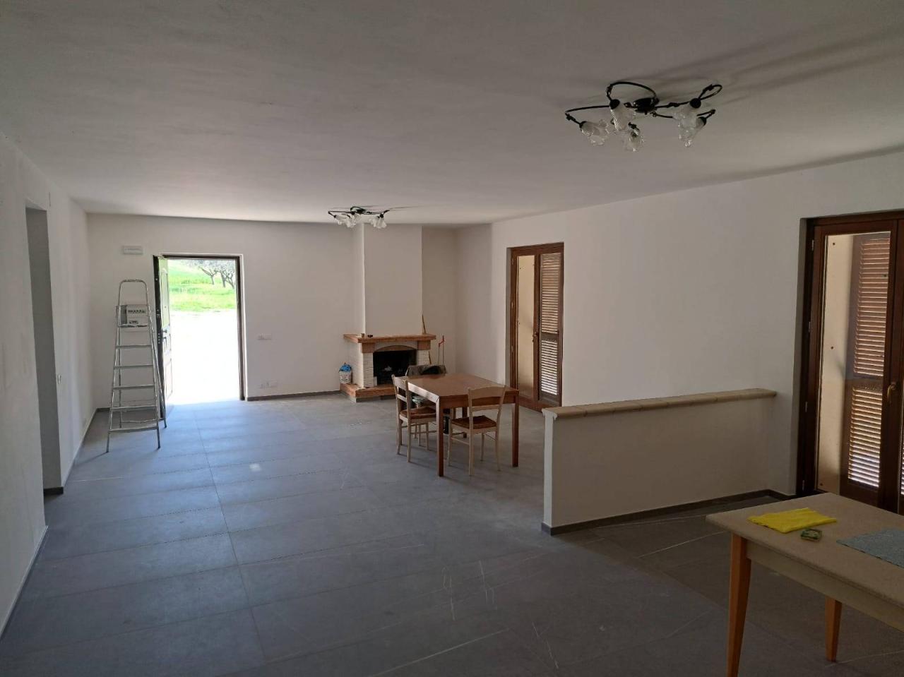 casa indipendente in vendita a Maltignano in zona Caselle