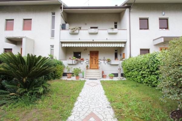 casa indipendente in vendita a Maltignano in zona Caselle