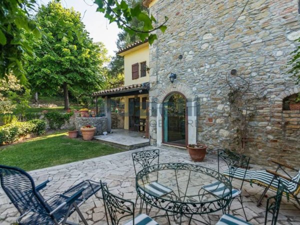 casa indipendente in vendita a Maltignano