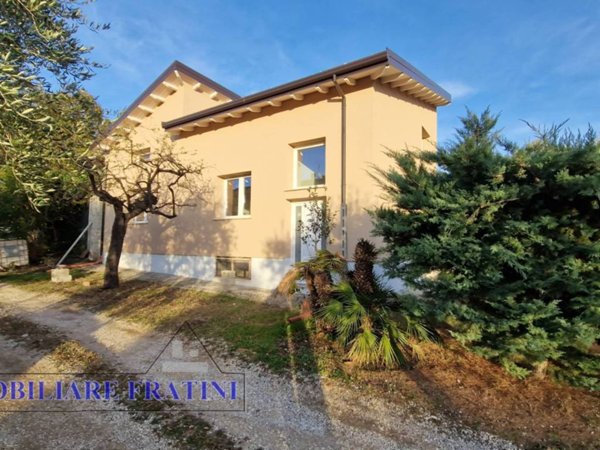casa indipendente in vendita a Maltignano