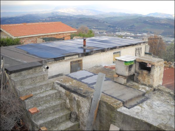 casa indipendente in vendita a Maltignano