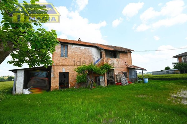 casale in vendita a Maltignano