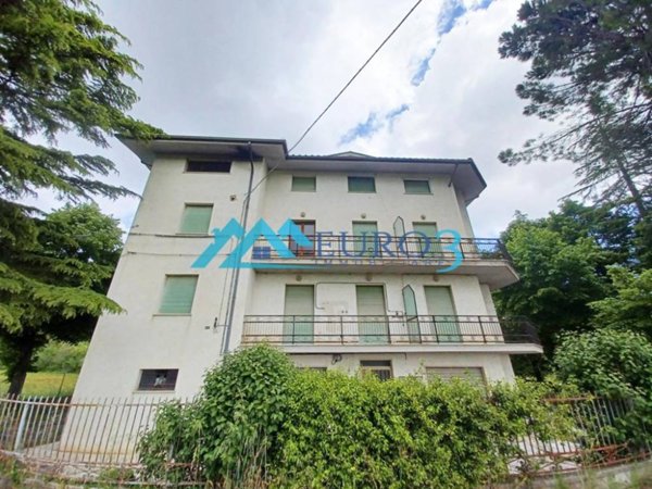 intera palazzina in vendita a Maltignano