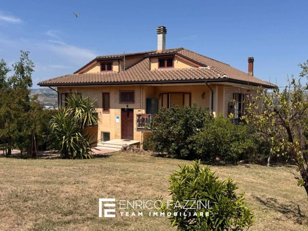 casa indipendente in vendita a Maltignano