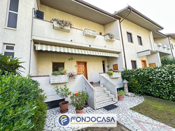 casa indipendente in vendita a Maltignano in zona Caselle