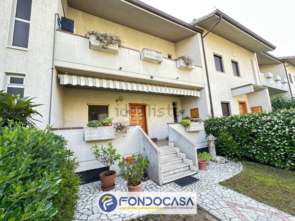 casa indipendente in vendita a Maltignano in zona Caselle