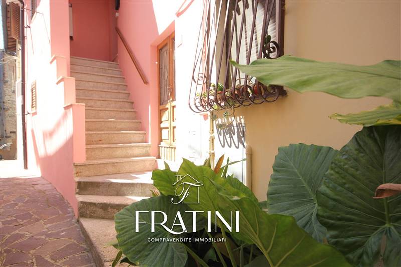 casa indipendente in vendita a Maltignano