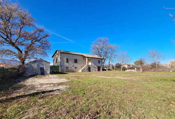 casa indipendente in vendita a Maltignano