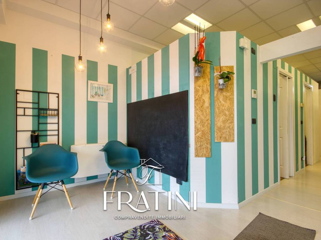 negozio in vendita a Maltignano in zona Caselle