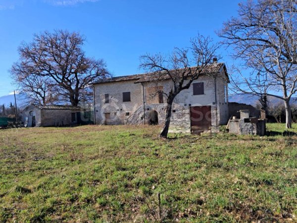casa indipendente in vendita a Maltignano