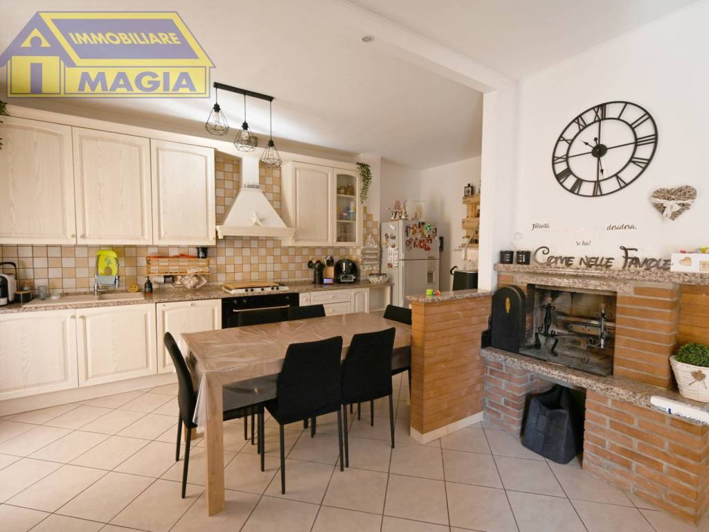 appartamento in vendita a Maltignano in zona Caselle