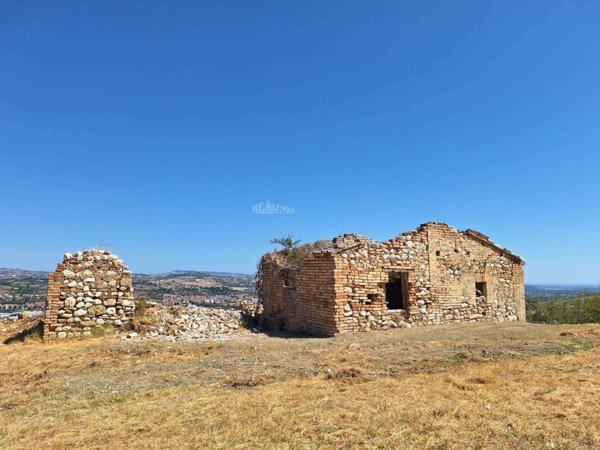 casa indipendente in vendita a Maltignano