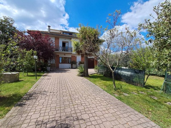 casa indipendente in vendita a Maltignano