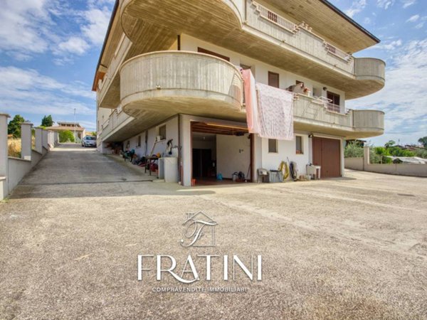 casa indipendente in vendita a Maltignano in zona Caselle