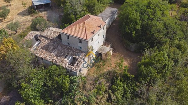 casa indipendente in vendita a Massignano in zona Villa Santi