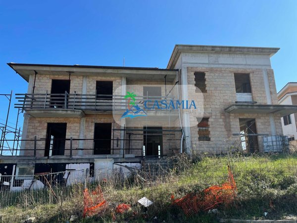 casa indipendente in vendita a Massignano
