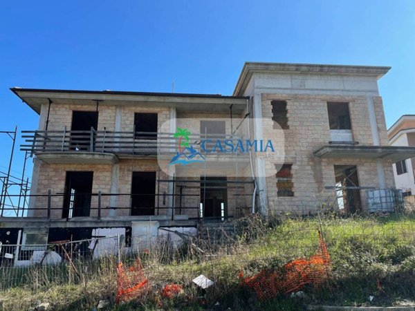 casa indipendente in vendita a Massignano
