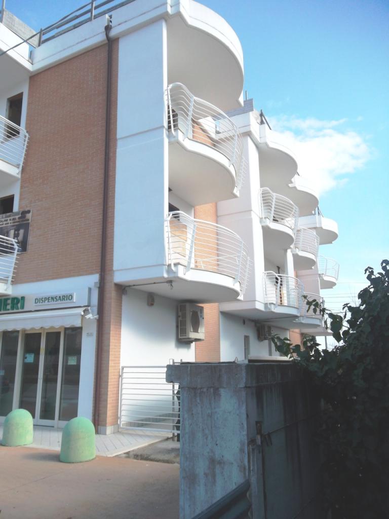 appartamento in vendita a Massignano in zona Marina di Massignano