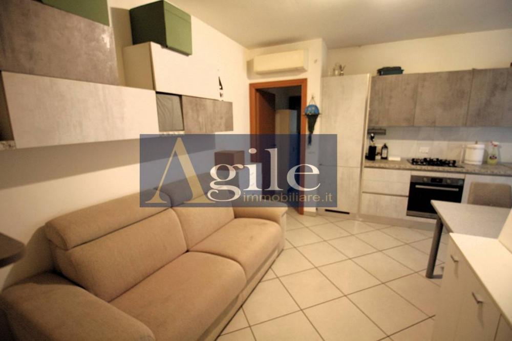 appartamento in vendita a Massignano in zona Marina di Massignano