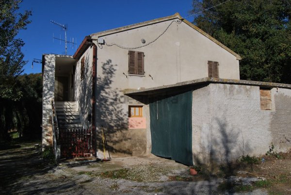 casale in vendita a Massignano