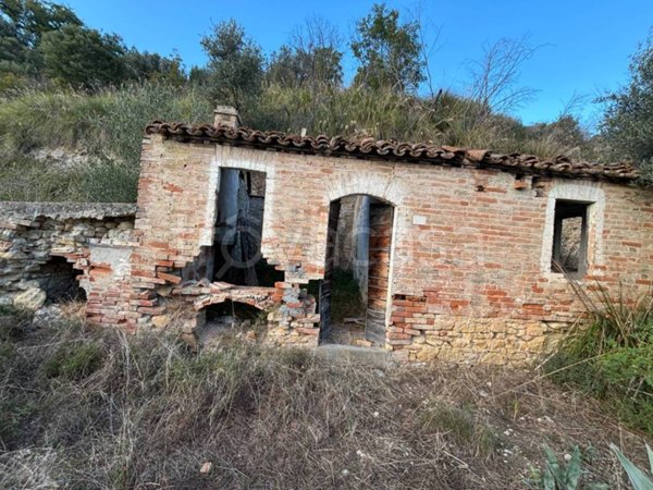 casa indipendente in vendita a Massignano
