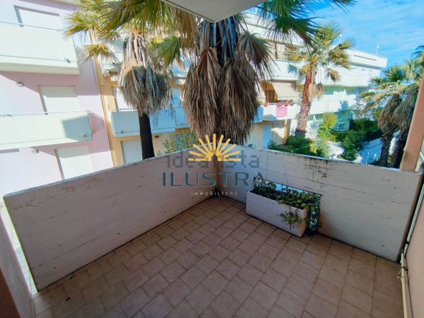 appartamento in vendita a Massignano in zona Marina di Massignano