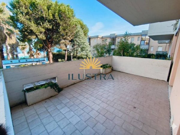 appartamento in vendita a Massignano in zona Marina di Massignano