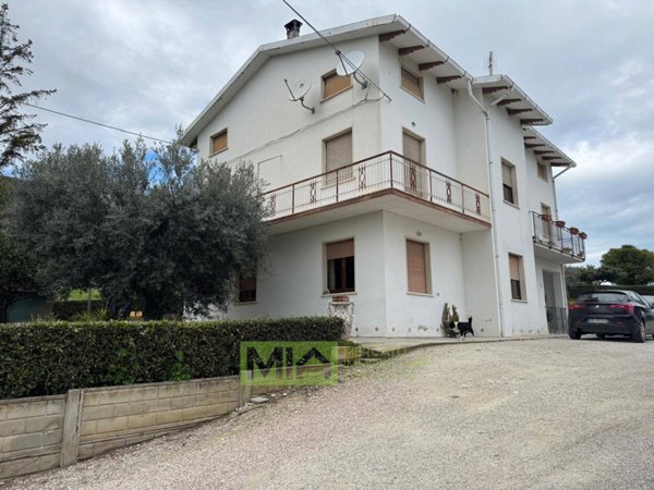 casa indipendente in vendita a Massignano in zona Marina di Massignano