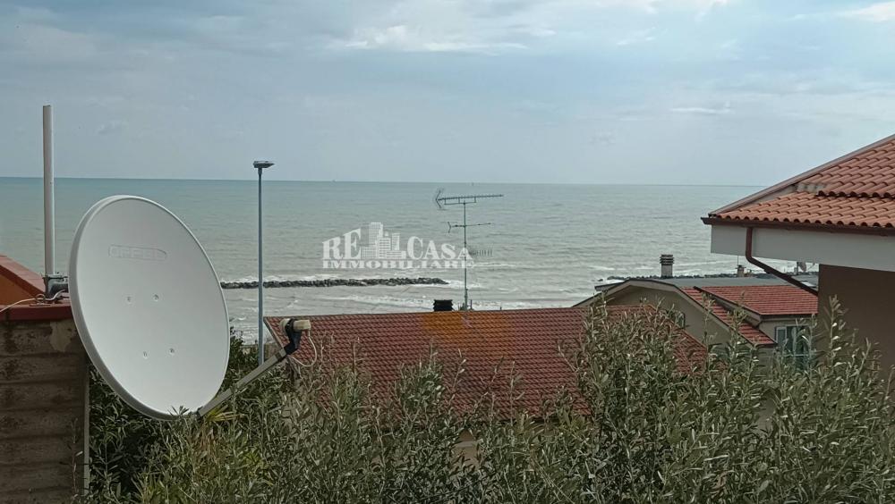 appartamento in vendita a Massignano in zona Marina di Massignano