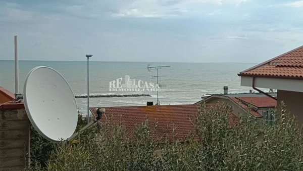 appartamento in vendita a Massignano in zona Marina di Massignano