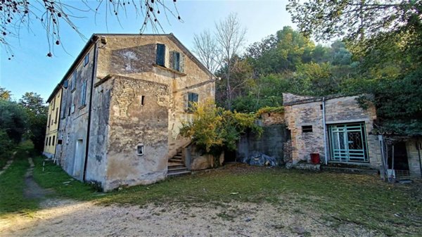 casa indipendente in vendita a Massignano
