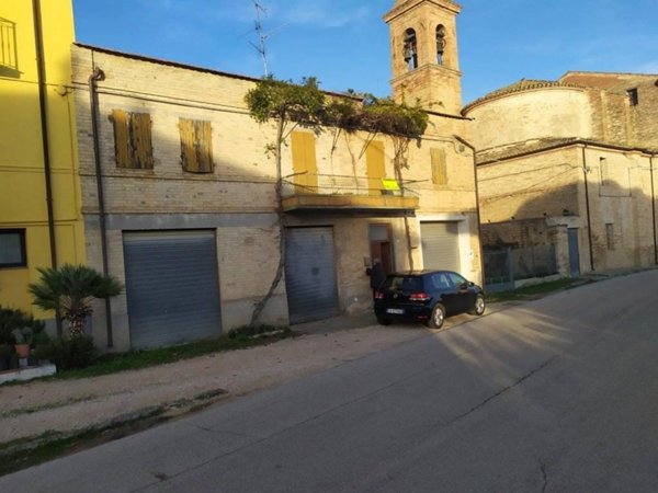 casa indipendente in vendita a Massignano in zona Villa Santi