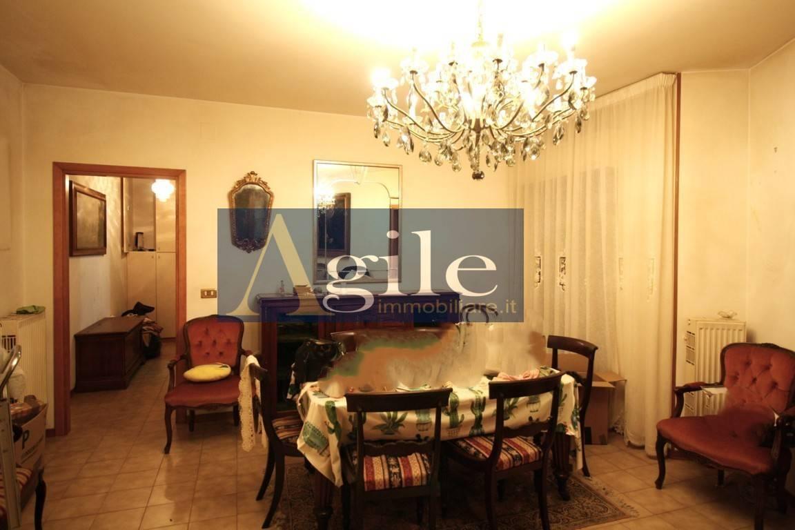 appartamento in vendita a Monsampolo del Tronto in zona Stella
