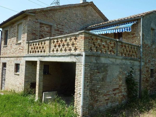 casa indipendente in vendita a Monsampolo del Tronto