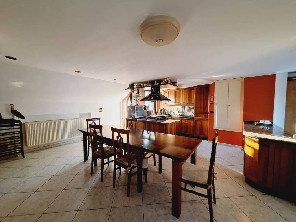 appartamento in vendita a Monsampolo del Tronto in zona Stella