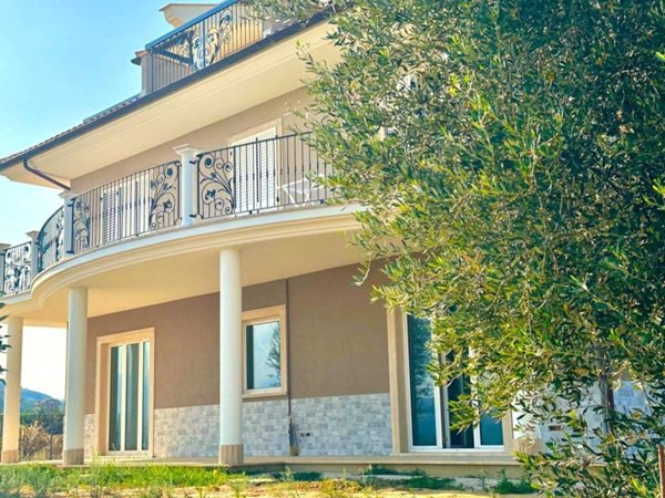 casa indipendente in vendita a Monsampolo del Tronto in zona Stella