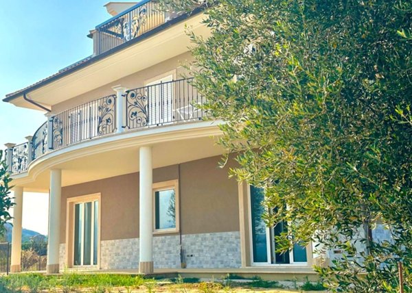 casa indipendente in vendita a Monsampolo del Tronto in zona Stella