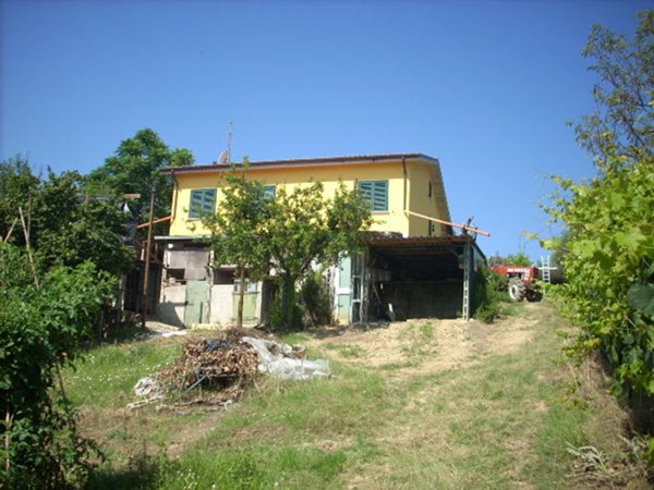 casa indipendente in vendita a Monsampolo del Tronto