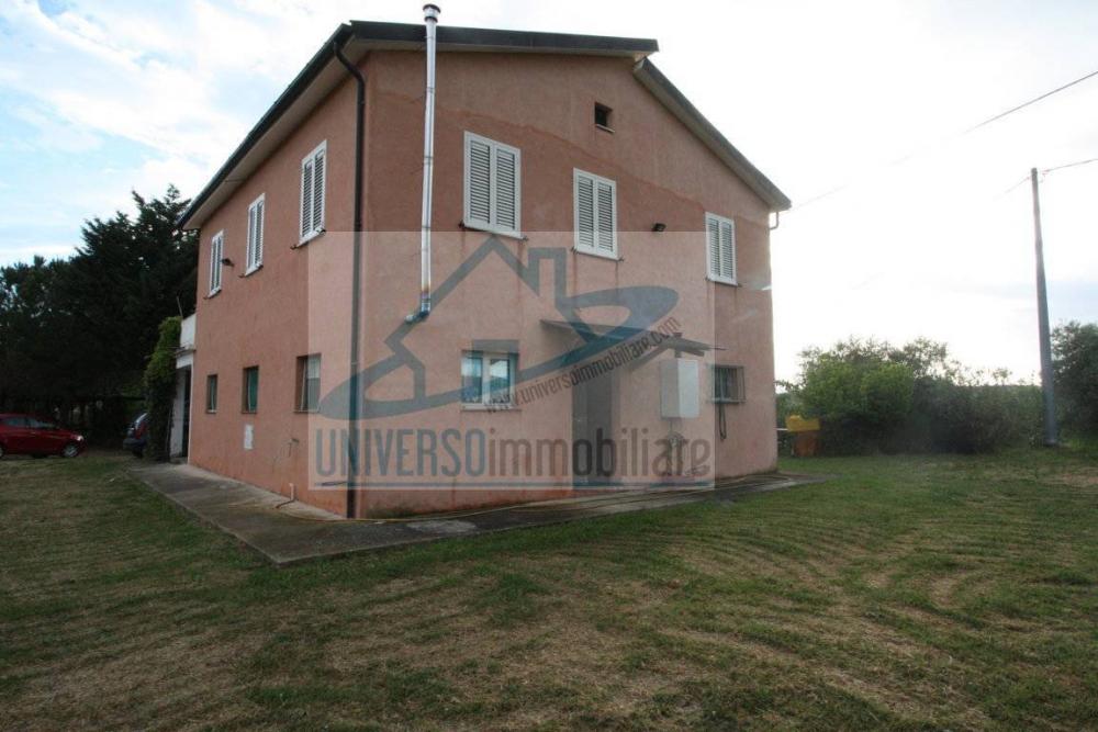 casa indipendente in vendita a Monsampolo del Tronto