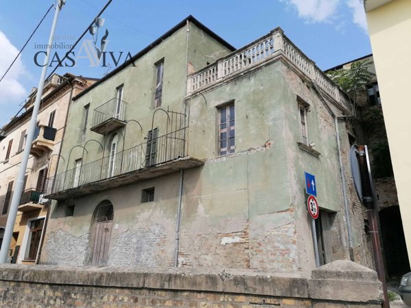 intera palazzina in vendita a Monsampolo del Tronto
