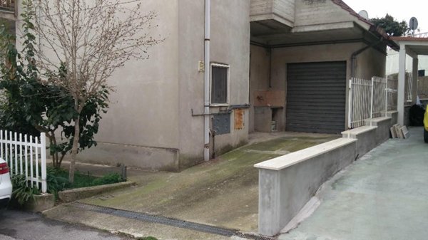 appartamento in vendita a Monsampolo del Tronto in zona Stella