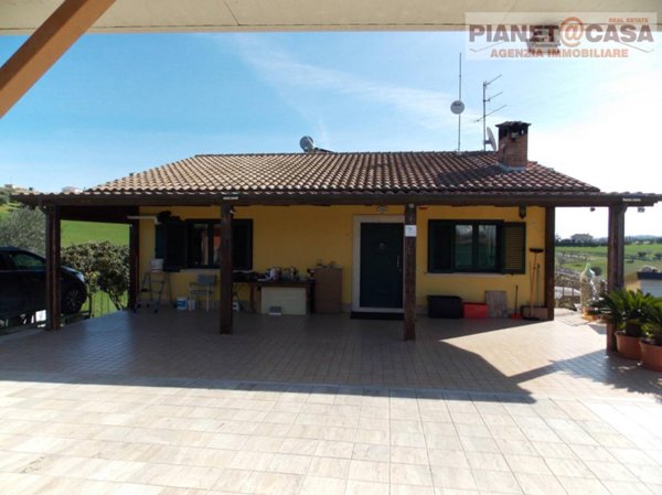 casa indipendente in affitto a Monsampolo del Tronto